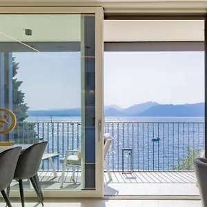 Salvatorehomes - Luxurious Dreamview Waterfront In With Pool - Casa Azura - A 5 Star Luxury Collection At Garda Torri Del Benaco